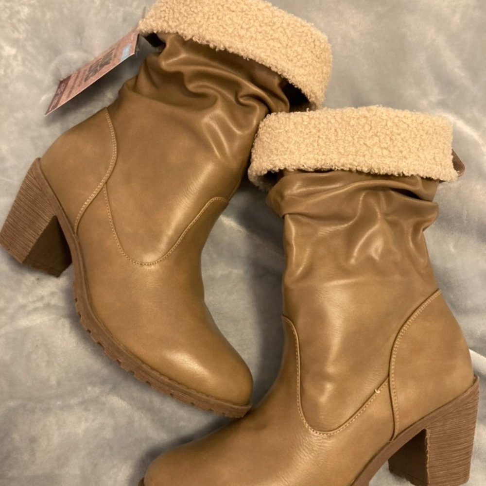 Taupe, size 7.5, shearling lined,  Muk Luk Winter Booties with 2 in heel - Picture 8 of 10